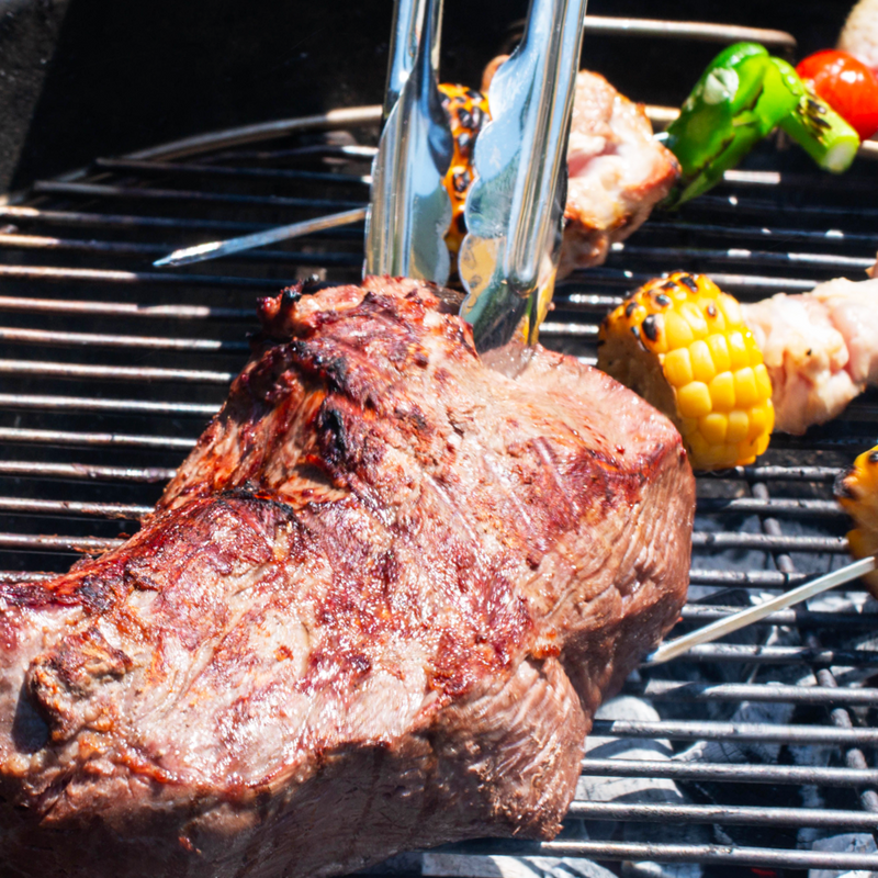 これぞワイルドBBQ!国産牛モモ塊肉